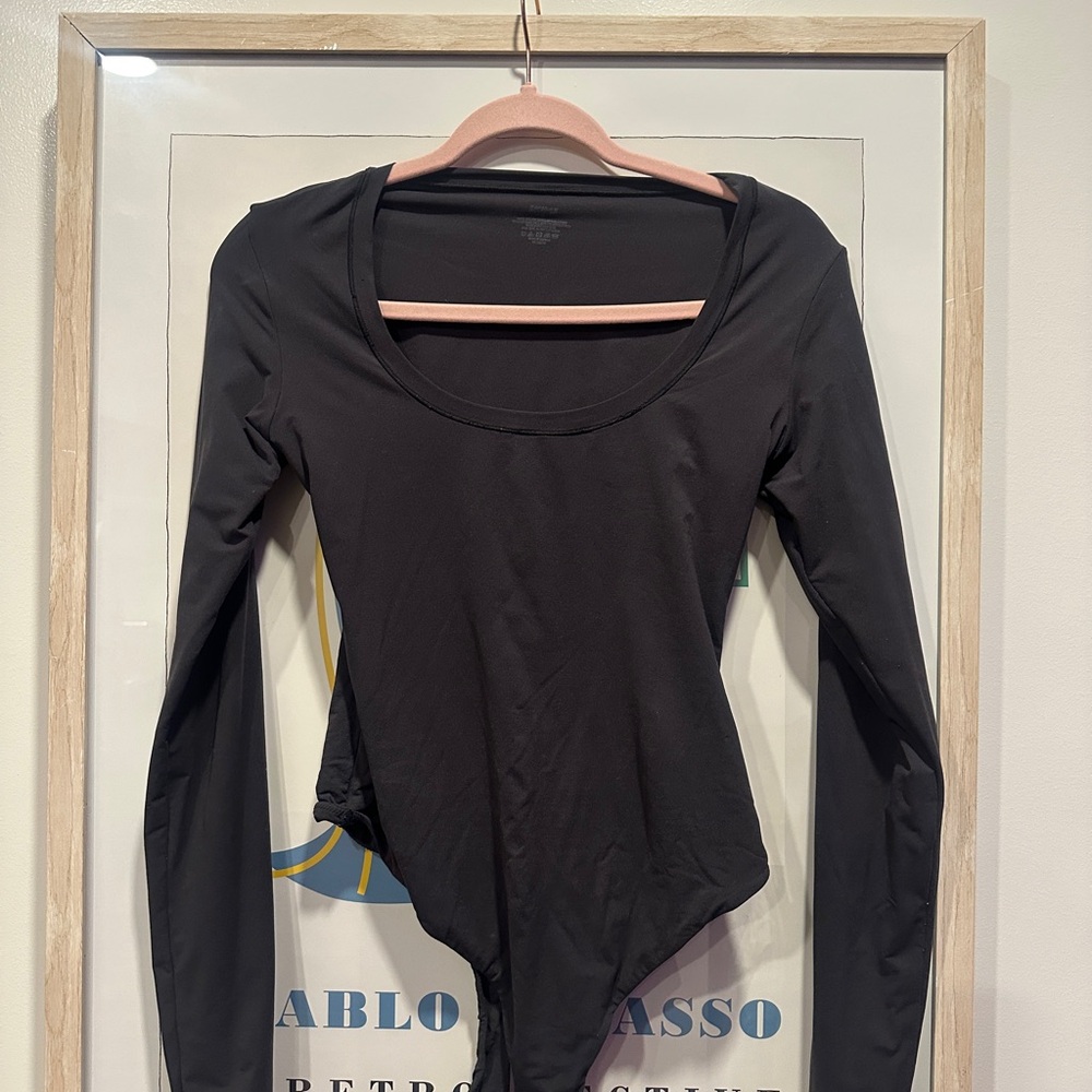 SKIMS Black Long Sleeve Fits Everybody Bodysuit size M